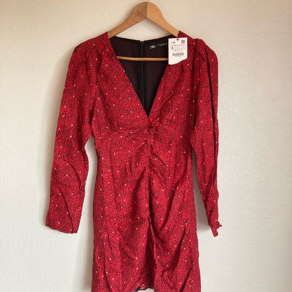 NWTS ZARA Dot Printed Ruched Deep V-Neck
Long Sleeve Mini Dress Red size (S) - Picture 3 of 10